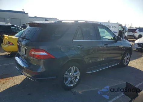 2013 Mercedes-Benz Ml 350 z USA, uszkodzony, nr VIN 4JGDA5JB0DA259286